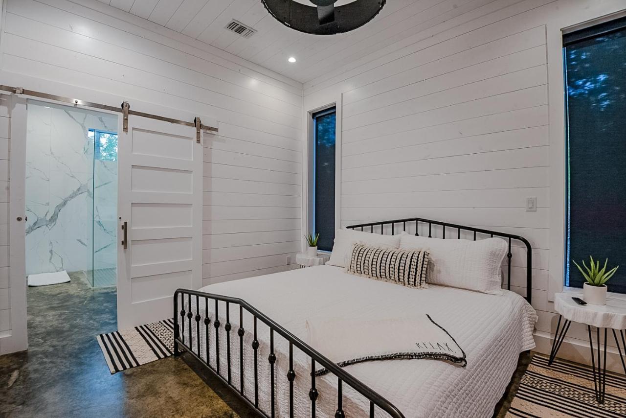 "The Barndo" 4Br Luxury Cabin, Hot Tub, Fire Pit, Bunks, Arcades, Playhouse! Broken Bow Esterno foto